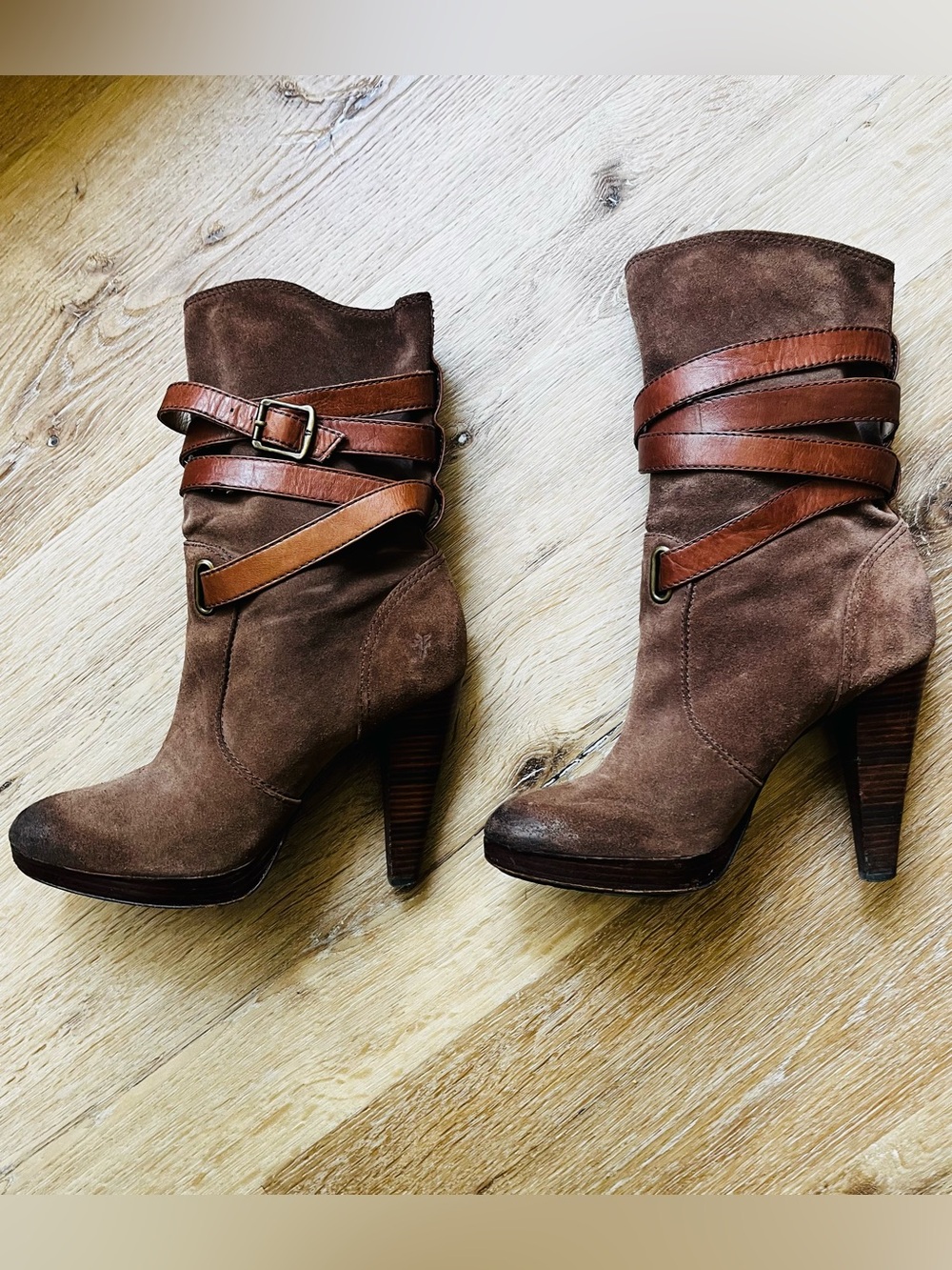 Frye Harlow buckle strap platform boots
